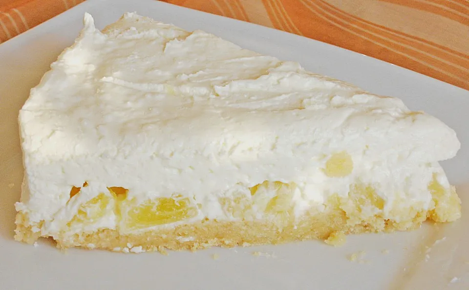 Abbildung zum Artikel: Rezept der Woche: Low Carb Pina-Colada-Torte mit Ananas und Kokos