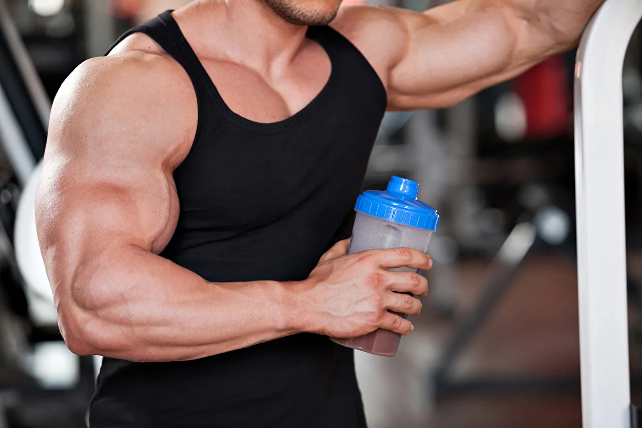 Beitragsbild zum Artikel: SO gestaltest Du Deine Proteinzufuhr OPTIMAL!