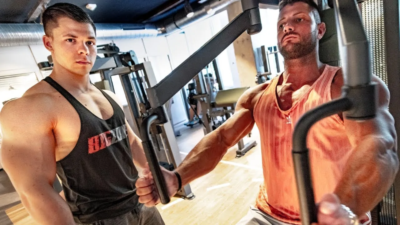 Beitragsbild zum Artikel: Geheimtipps fürs Brusttraining: SO geht BUTTERFLY richtig!