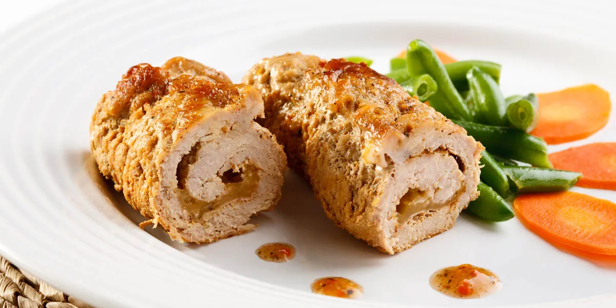 Beitragsbild zum Artikel: Low Carb Rezept – Gefüllte Hähnchenbrustrouladen