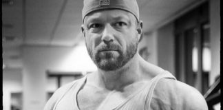 Fitnesseinkauf im Discounter mit Johannes Luckas