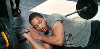 Schlaf für die Gainz: Wie Du mit diesen 4 Strategien garantiert ein- und durchschläfst!