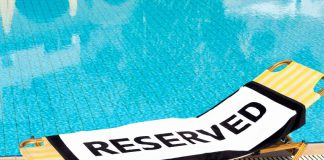 Hör‘ auf damit Trainingsgeräte mit Deinem Handtuch zu „reservieren“!