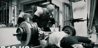 210kg – Jil von Road to Glory schlägt Powerlifter beim Bankdrücken Jil Road to Glory Bankdrücken 210kg