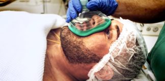 „KOMPLIZIERTER als erwartet“: hautnahe Einblicke in die Brustmuskel OP von Kevin Wolter!